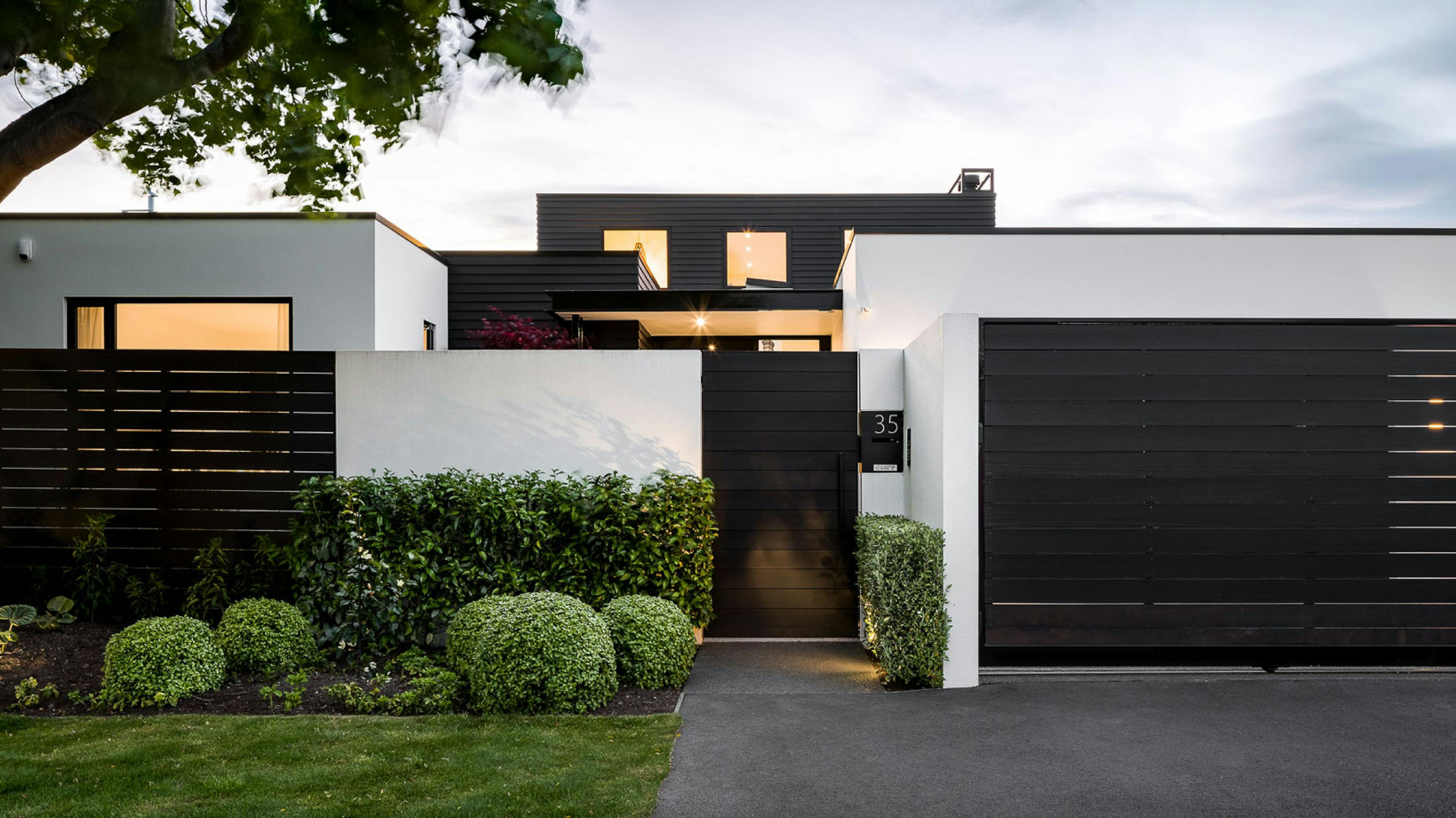 Bryndwr Road Fendalton Hero 2x